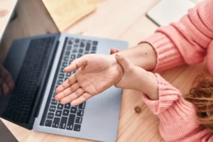 Best Physiotherapy clinic in Kolkata, Desk Jobs Are Affecting Your Body